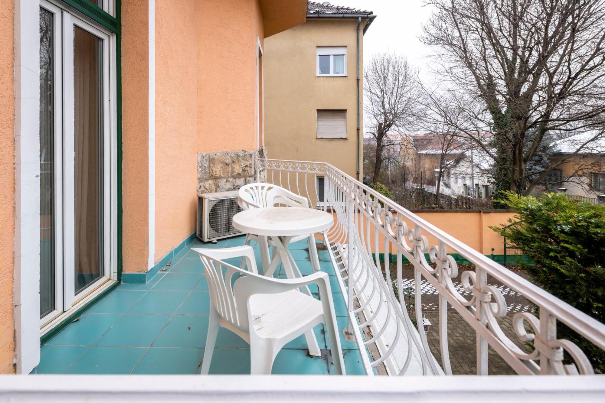 Kristal Gellert Hill Szálloda